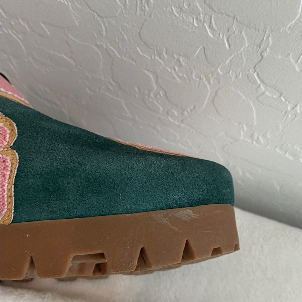 Chelsea& Violet Green Floral Embroidered clogs - Picture 5 of 11